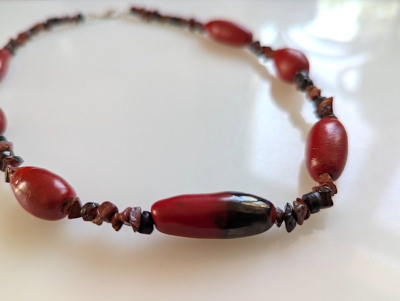 Keramik Collier - rot schwarzes Chaos 
