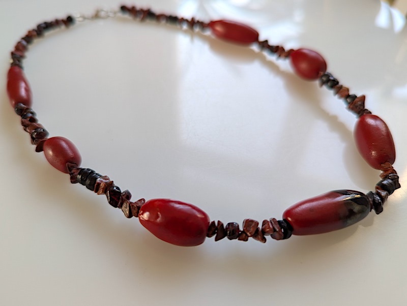 Keramik Collier - rot schwarzes Chaos 