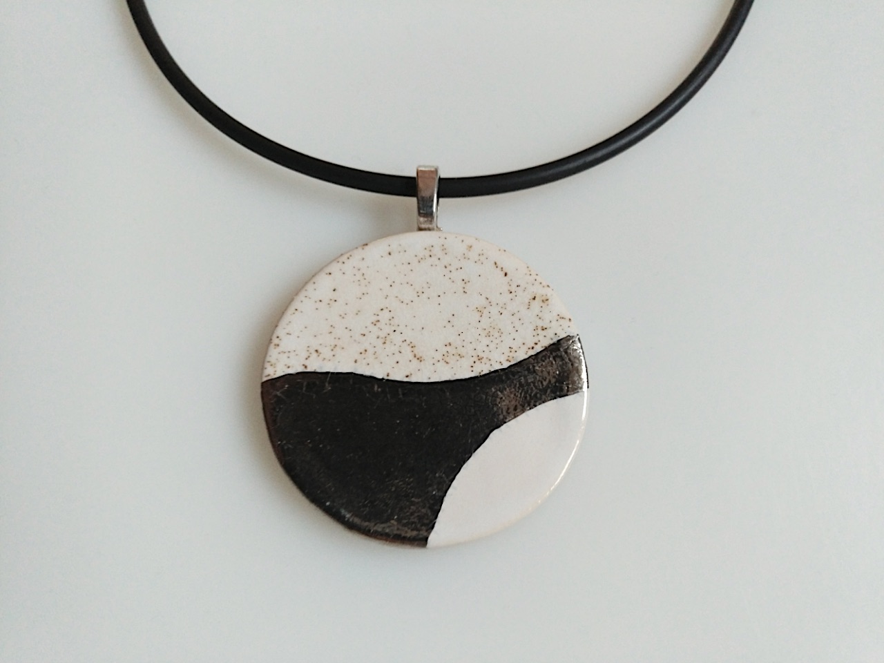 Keramik Kette - weiß, echtes Platin rund Keramik Kette - weiß, echtes Platin rund