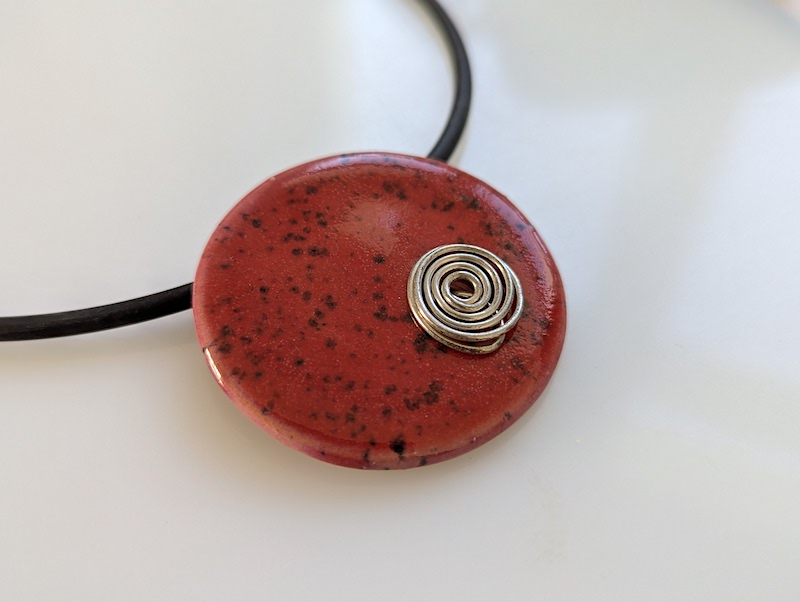 Keramik Kette rot gesprenkelt - die Kleinere