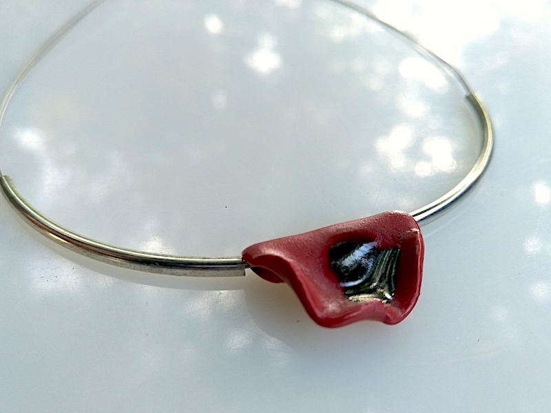 Keramik Kette - klein rot mit Edelstahlcollier