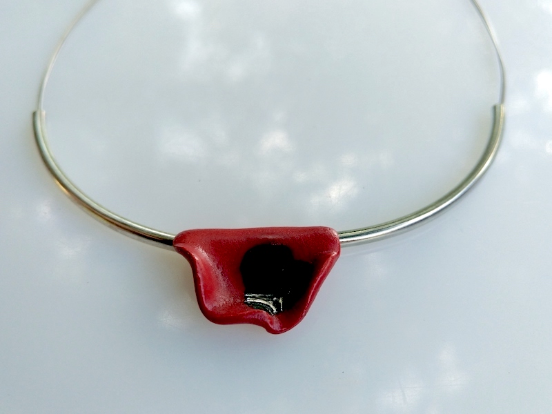 Keramik Kette - klein rot mit Edelstahlcollier