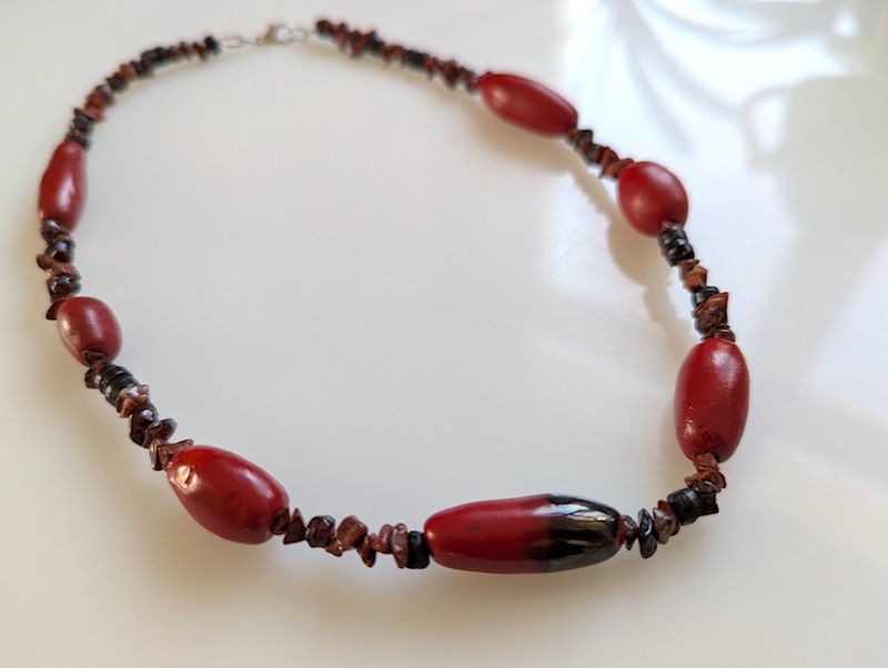 Keramik Collier - rot schwarzes Chaos 