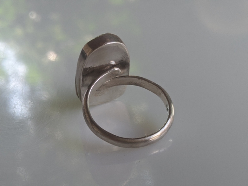 925er Silber Ring- mit "eckiger" Süßwasserperle