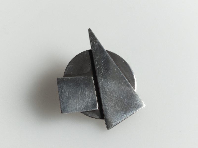 925er Silber Anhänger "Kreis mit Ecken" 925er Silber Anhänger "Kreis mit Ecken"