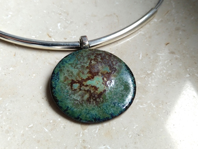 Unikatschmuck - Collier klein grün Land Unikatschmuck - Collier klein grün Land