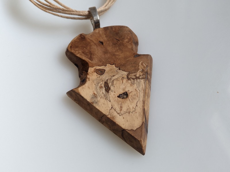 Holzanhänger aus Goldfield Holzanhänger aus Goldfield