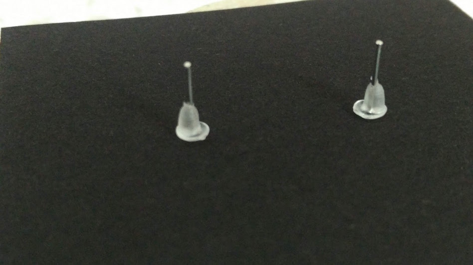 Keramik Ohrstecker - weiß klein rund Keramik Ohrstecker - weiß klein rund