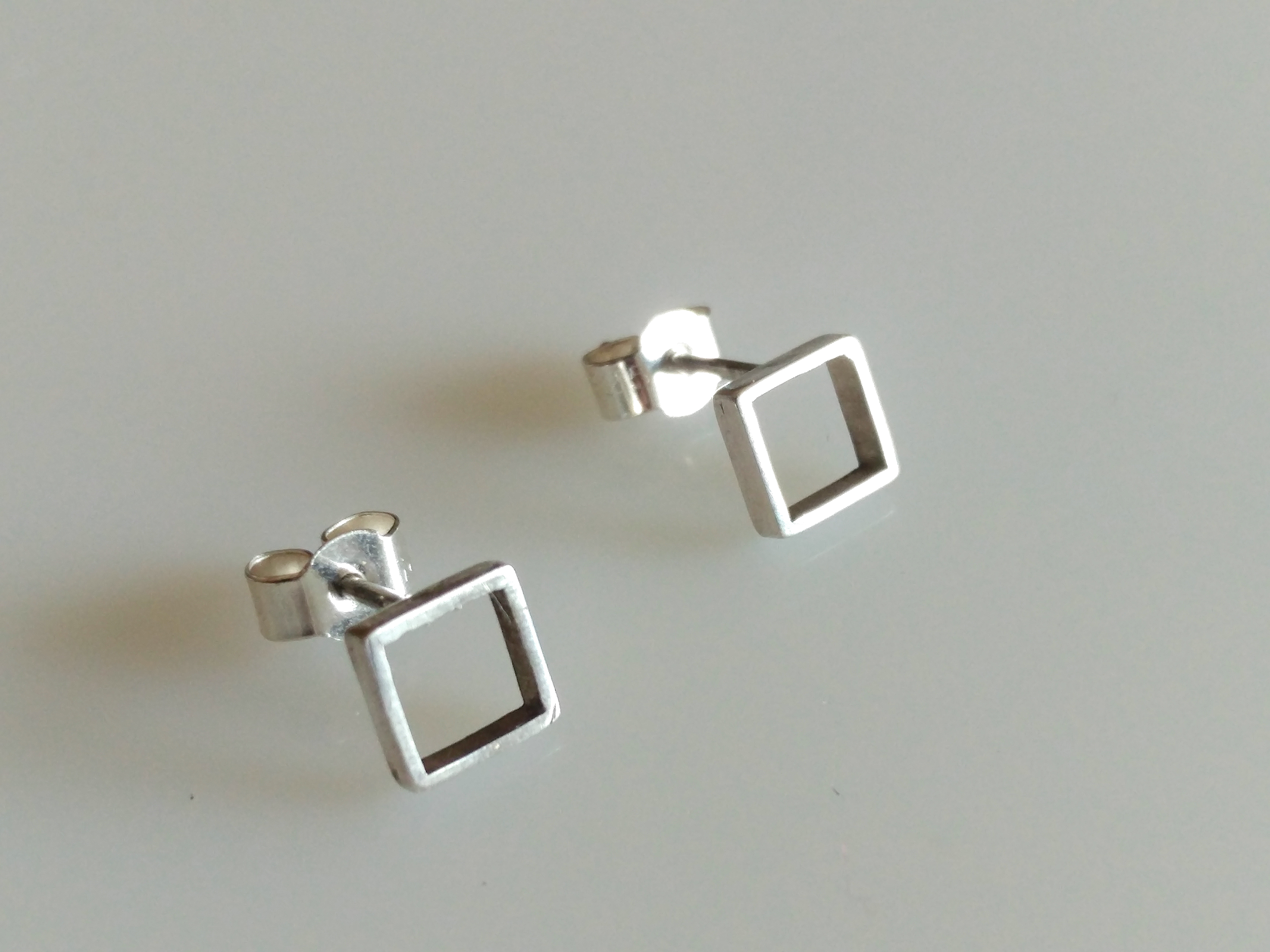 925er Silber Ohrstecker "Geometrie" 925er Silber Ohrstecker "Geometrie"