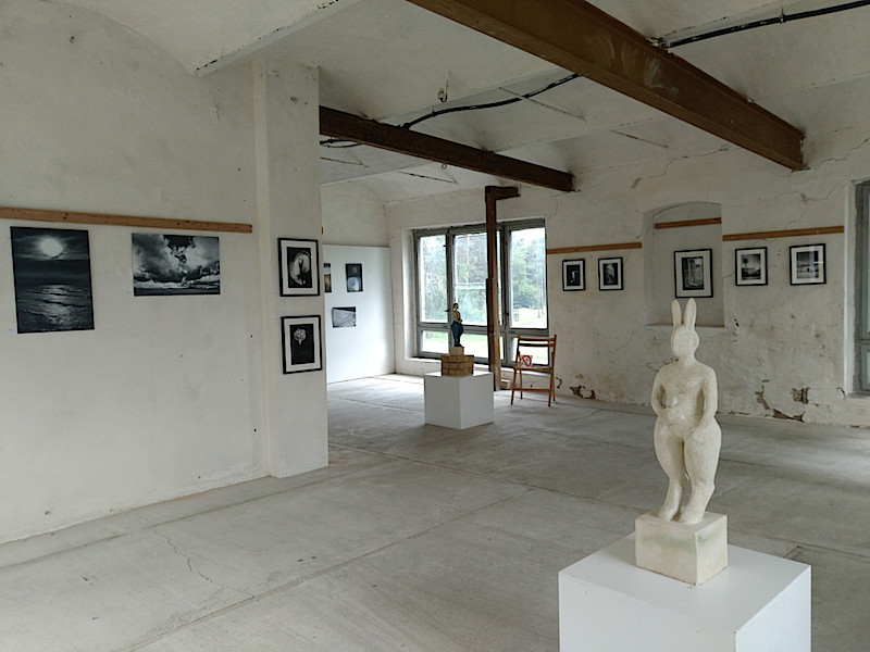 Sommergalerie, Kunst, Neulewin, Oderbruch, Oderbruchscheune, 2021, Atelier, offen, Fotografie, Keramik